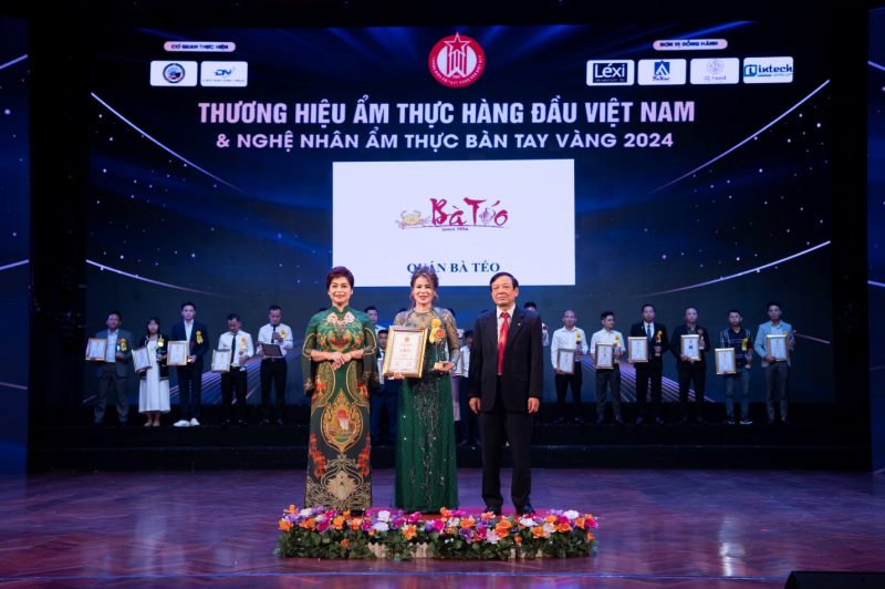 Quán Bà Téo – Top 10 Thương Hiệu Ẩm Thực Hàng Đầu Việt Nam 2024