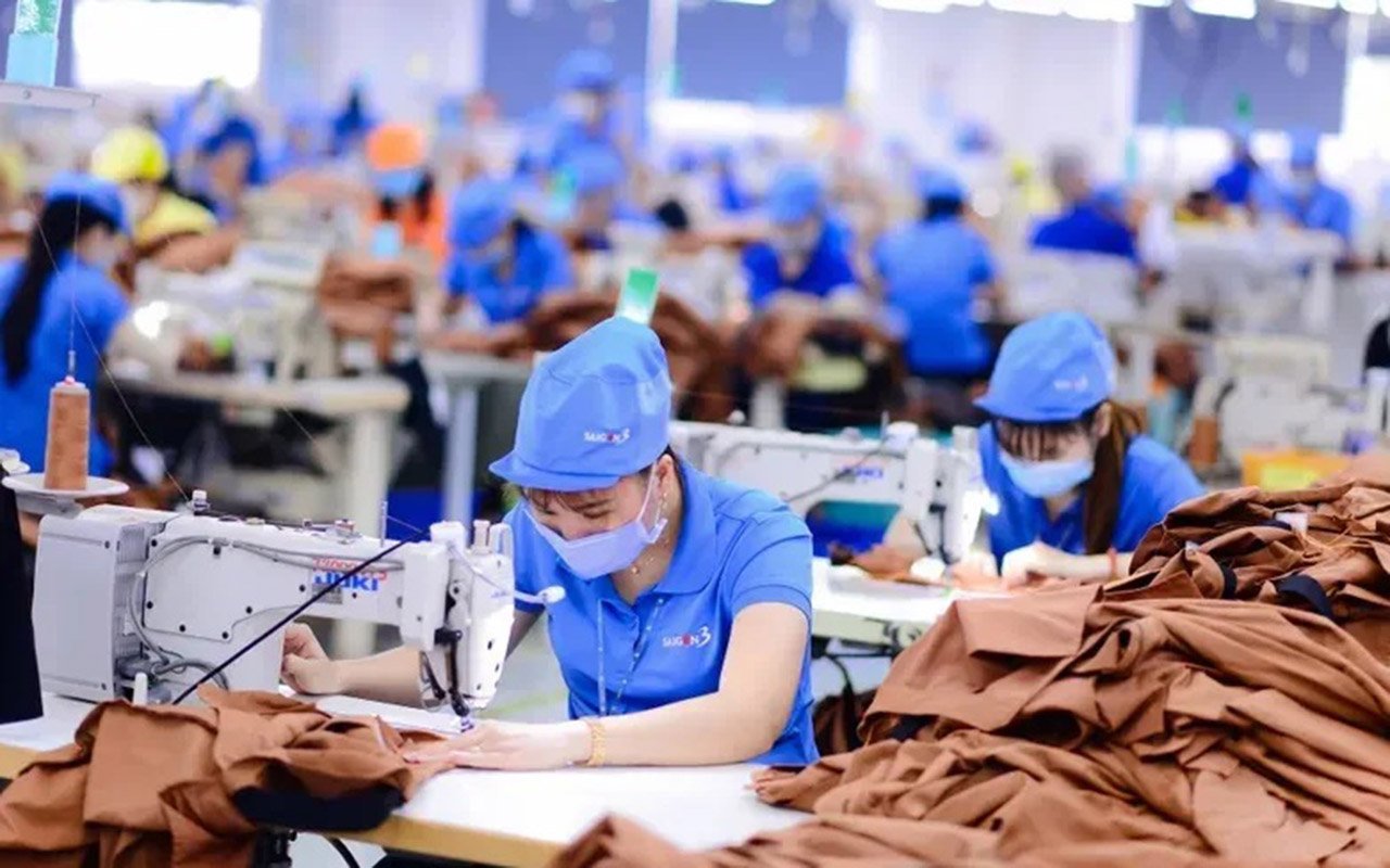 Doanh nghiệp Việt tìm cách ứng phó với thuế đối ứng 20% từ Mỹ