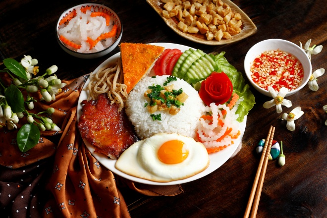 Ẩm thực Việt vươn ra thế giới: Cơm tấm xuất hiện trong thực đơn của chuỗi nhà hàng lớn Nhật Bản