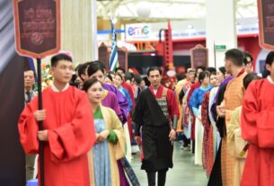 NSND Tự Long – Tráng Sĩ thứ hai đồng hành cùng Hộ Linh Tráng Sĩ tại triển lãm “80 năm Hành trình Độc lập – Tự do – Hạnh phúc”