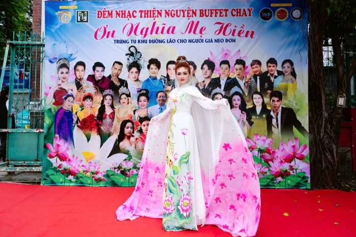 Trưởng ban tổ chức Tuyết Mai – Đêm nhạc ‘Ơn nghĩa Mẹ hiền’ lắng đọng nhiều ý nghĩa và cảm xúc