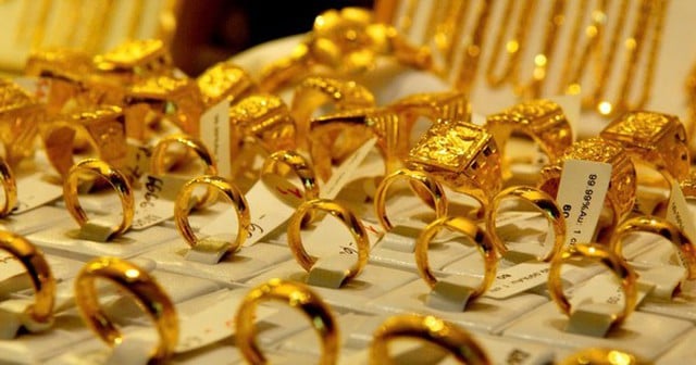 Giá vàng đồng loạt giảm