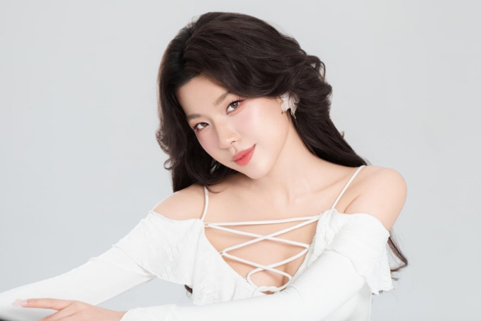 Em xinh Lamoon lên tiếng về tranh cãi