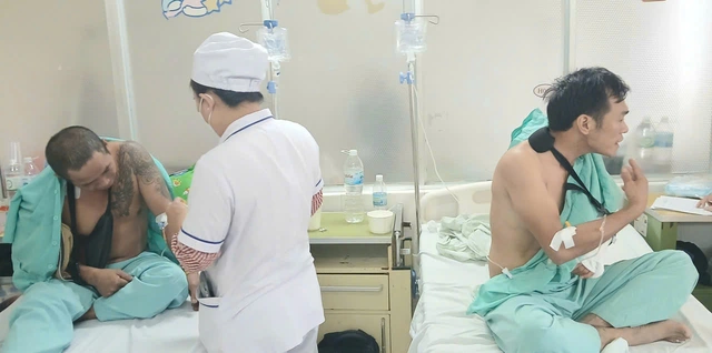 Các nạn nhân của xe khách bị đè nát trong vụ sạt lở kinh hoàng ở Khánh Hoà hiện ra sao?